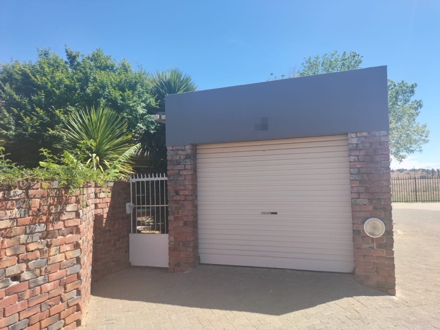 To Let 3 Bedroom Property for Rent in Pellissier Free State